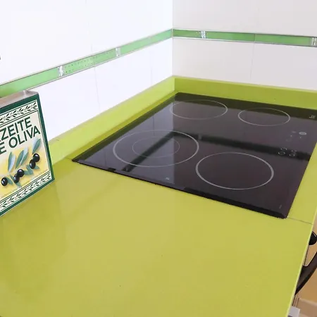 Algarve Vibes 2, Wifi, Pool, Ac Appartement Portimão