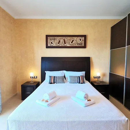 アパート Algarve Vibes 2, Wifi, Pool, Ac ポルティマン