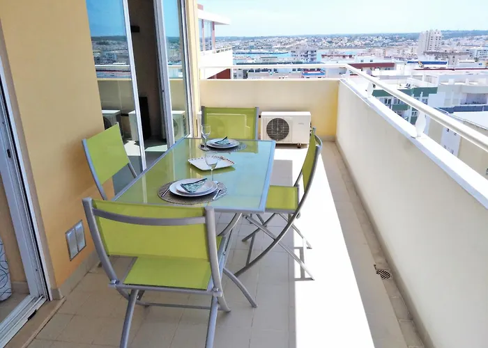 Algarve Vibes 2, Wifi, Pool, Ac * Portimão