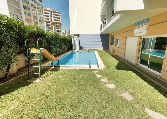 Algarve Vibes 2, Wifi, Pool, Ac Apartment Portimao