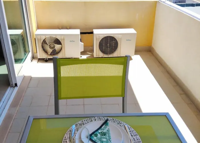 Algarve Vibes 2, Wifi, Pool, Ac Apartment Portimao