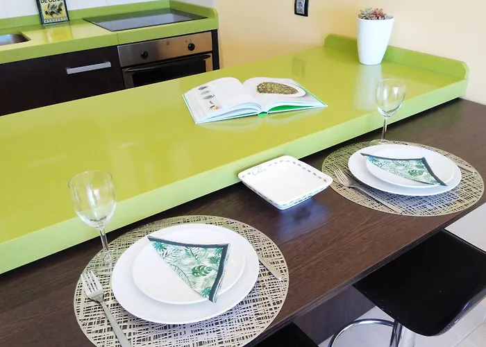 Algarve Vibes 2, Wifi, Pool, Ac Apartament Portimão